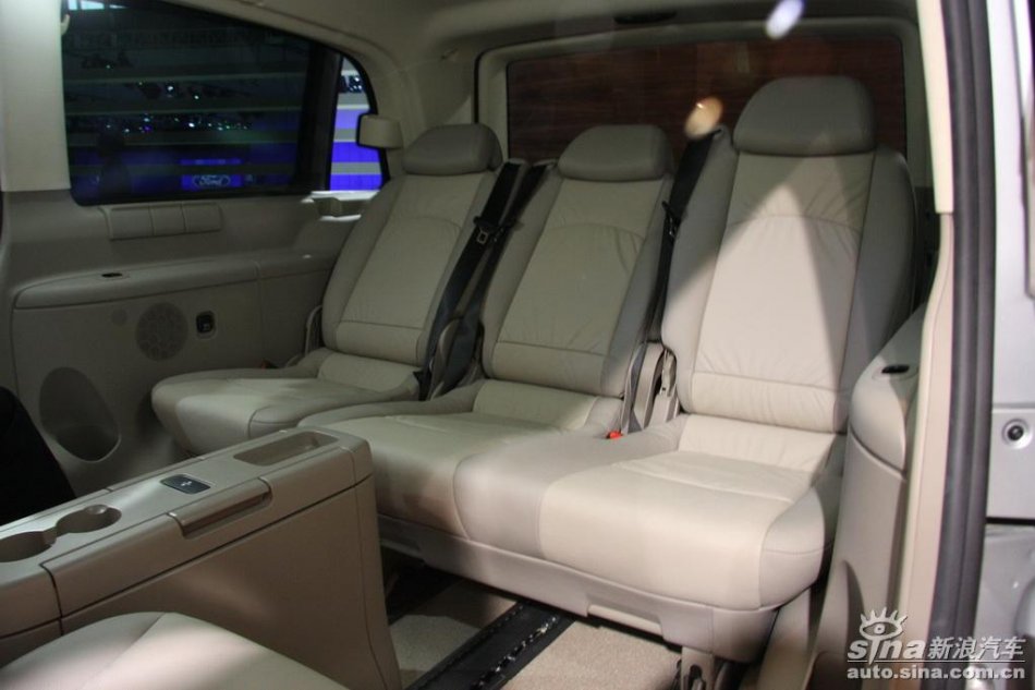 奔驰Viano旅行车