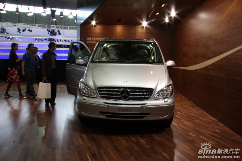 奔驰Viano旅行车