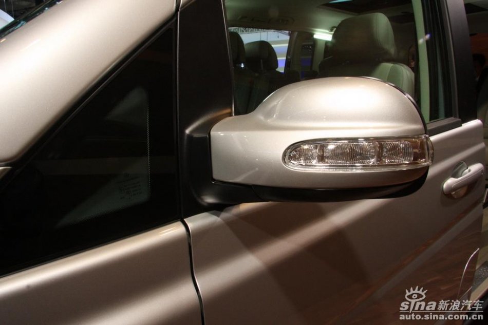 奔驰Viano旅行车