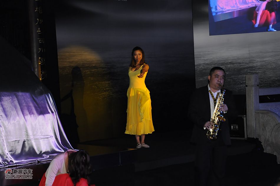 唯雅诺125周年纪念版上市