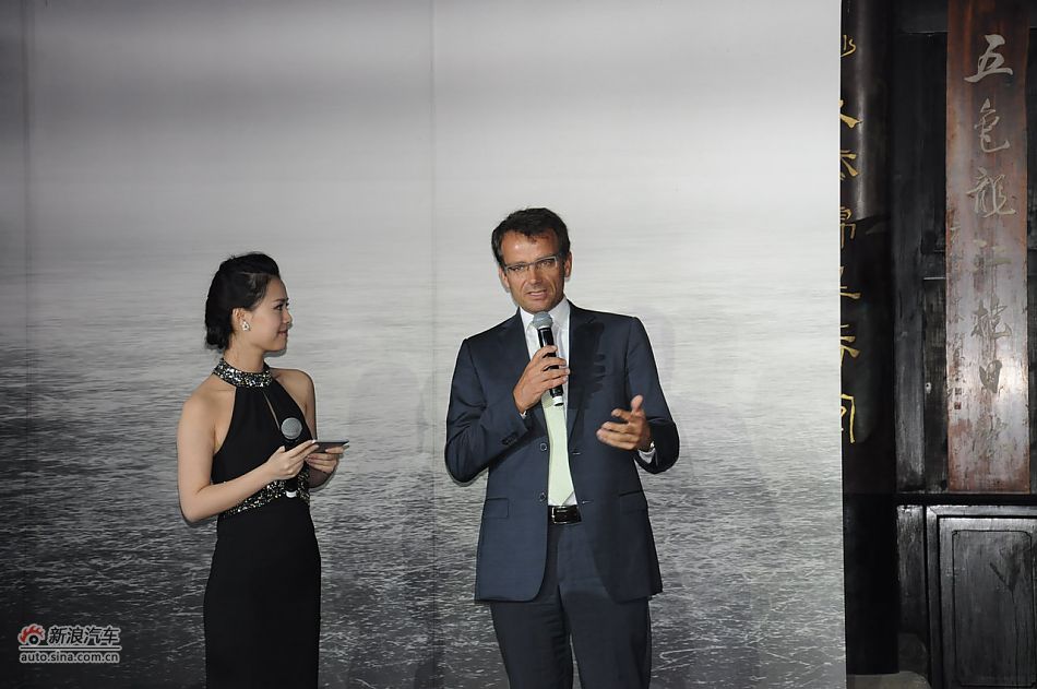 唯雅诺125周年纪念版上市