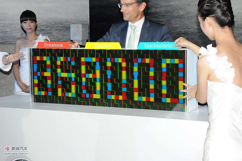 唯雅诺125周年纪念版上市