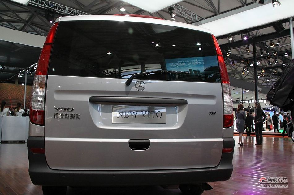 奔驰威霆商用版