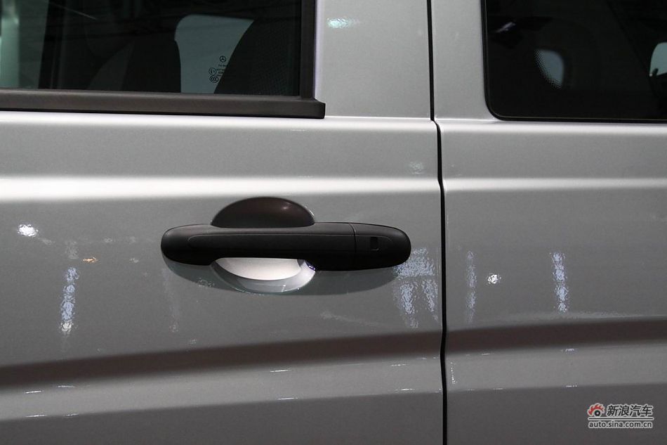 奔驰威霆商用版