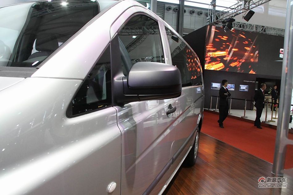 奔驰威霆商用版