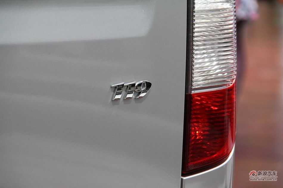 奔驰威霆商用版