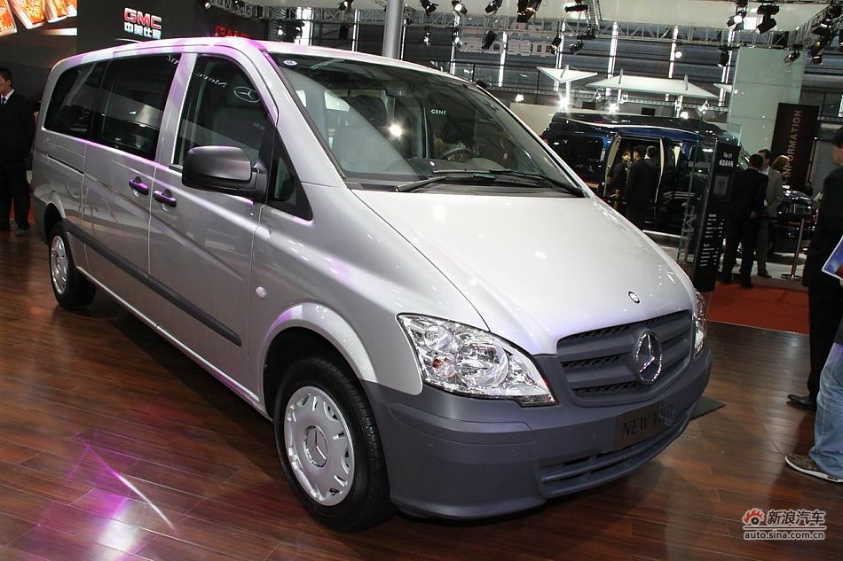 奔驰威霆商用版