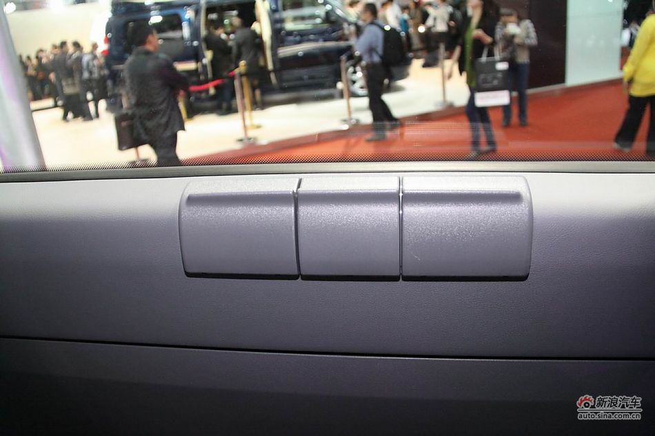 奔驰威霆商用版