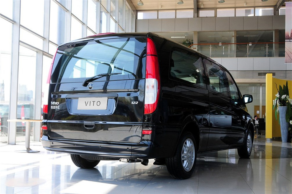 2013款威霆3.0L自动商务版