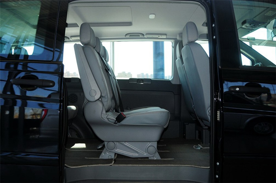 2013款威霆3.0L自动商务版