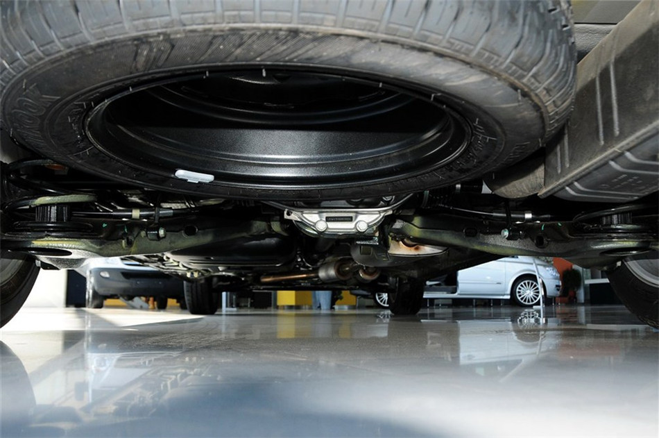 2013款威霆3.0L自动商务版