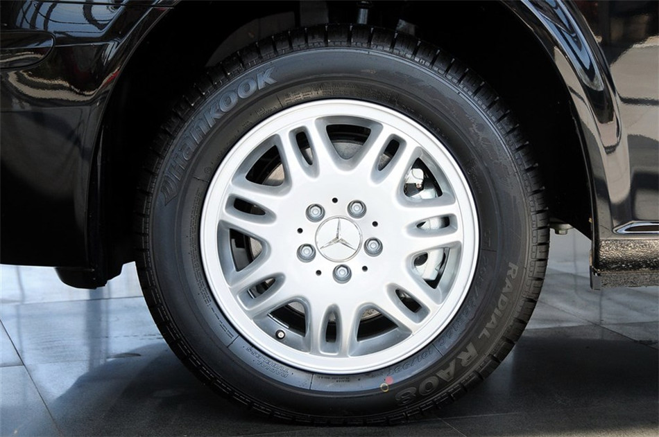 2013款威霆3.0L自动商务版