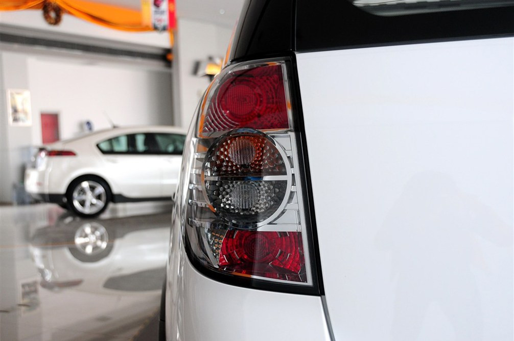 2012款 2.4L AT 5座豪华版