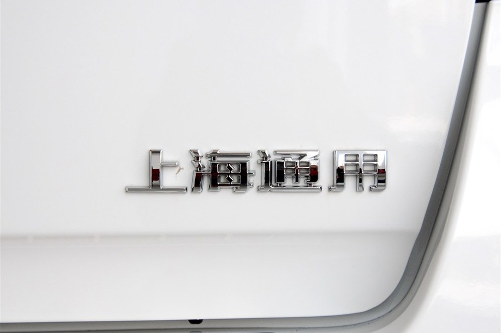 2012款 2.4L AT 5座豪华版