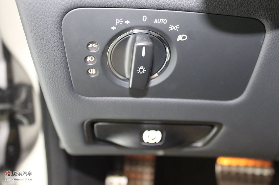 2010款CLC63AMG内饰