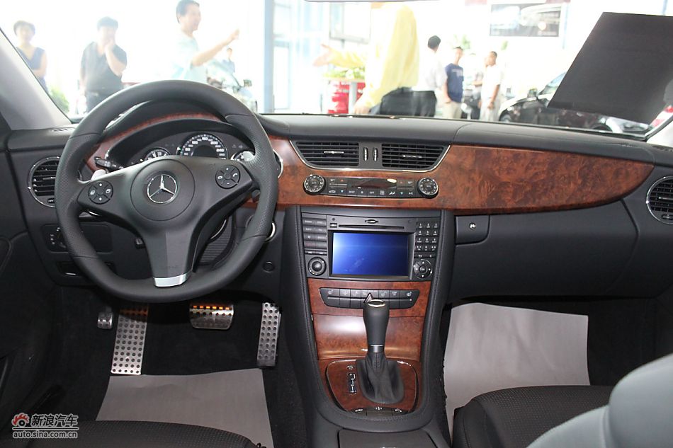 2010款CLC63AMG内饰