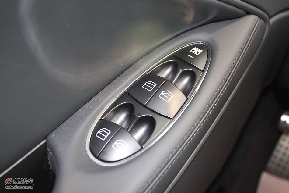 2010款CLC63AMG内饰