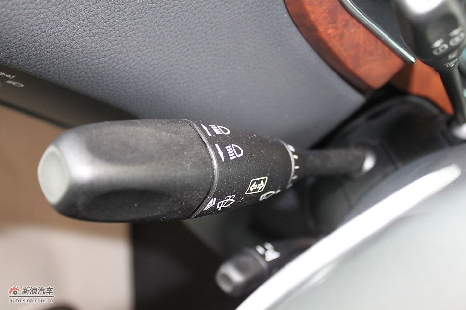 2010款CLC63AMG内饰