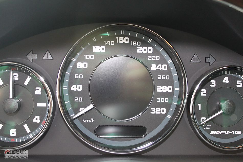 2010款CLC63AMG内饰