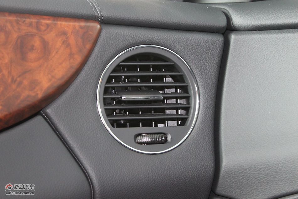 2010款CLC63AMG内饰