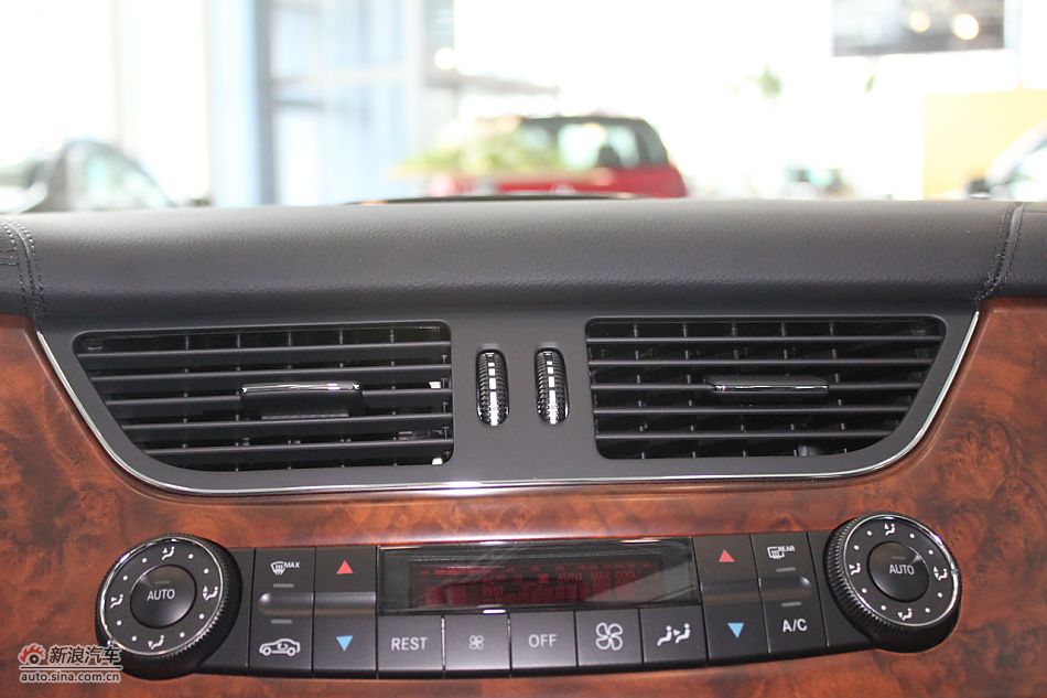 2010款CLC63AMG内饰