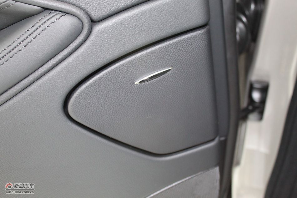 2010款CLC63AMG内饰