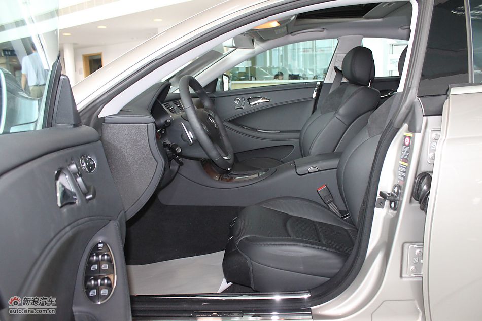 2010款CLC63AMG内饰