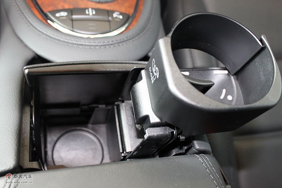 2010款CLC63AMG内饰