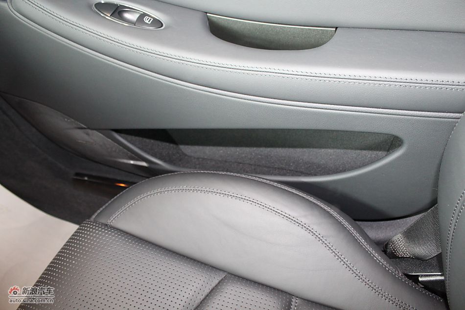 2010款CLC63AMG内饰