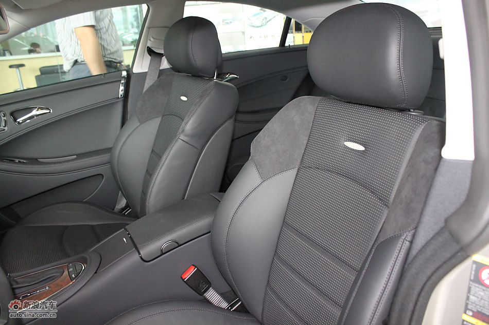 2010款CLC63AMG内饰