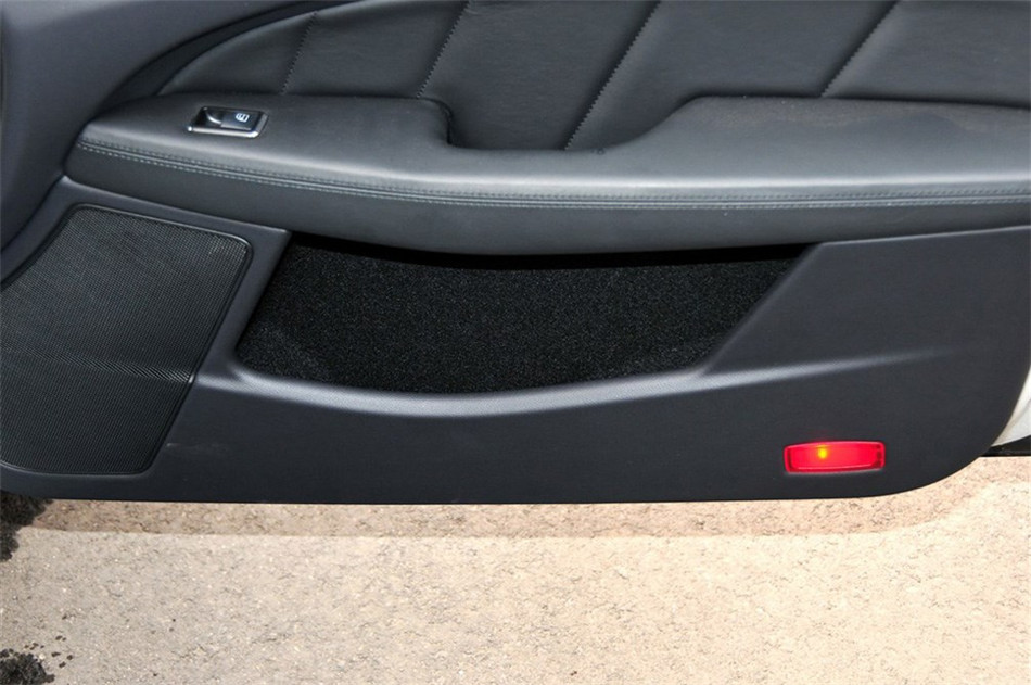 新奔驰CLS63 AMG 2012款 5.5L AT 座椅空间