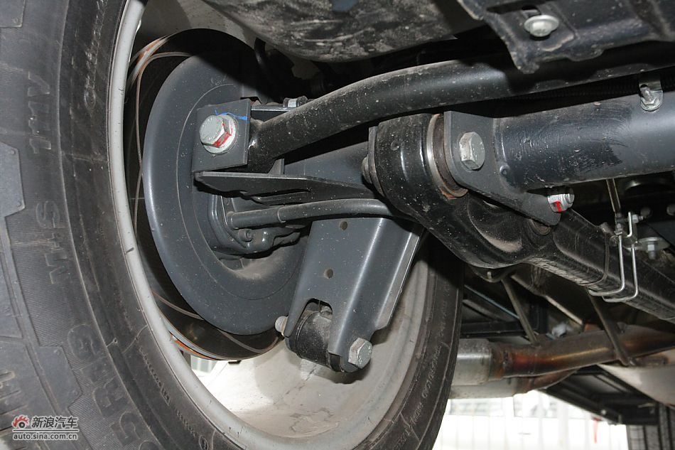 2010款G55 AMG发动机及底盘