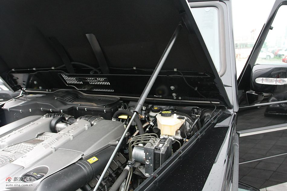 2010款G55 AMG发动机及底盘