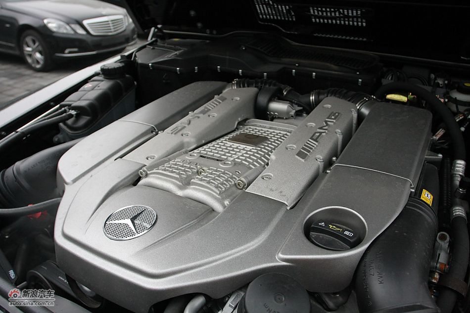 2010款G55 AMG发动机及底盘