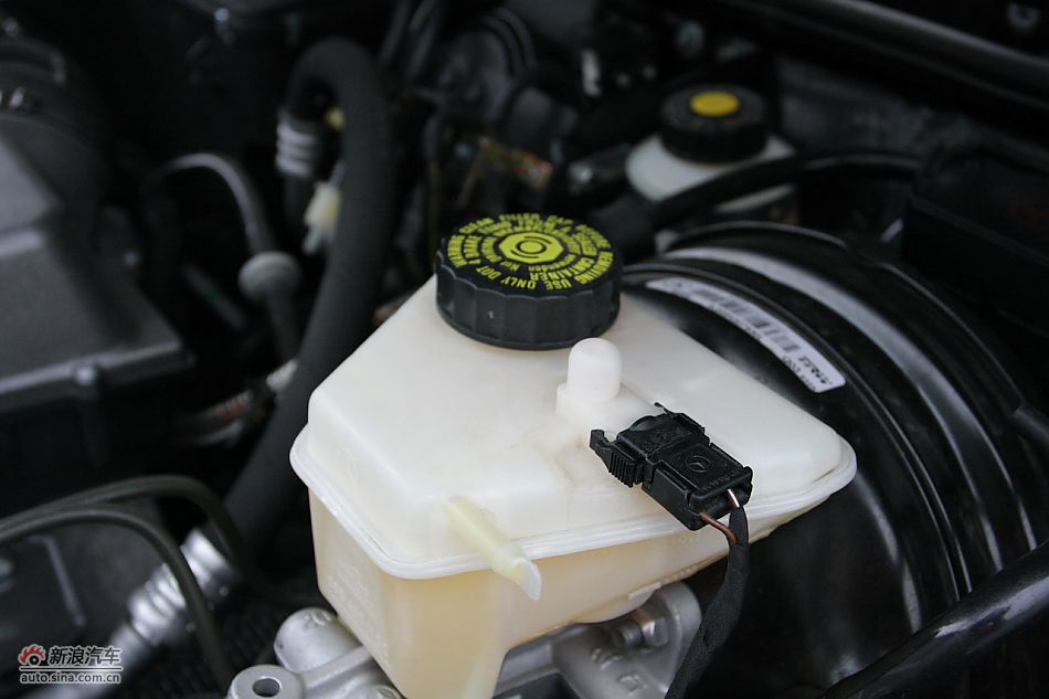 2010款G55 AMG发动机及底盘