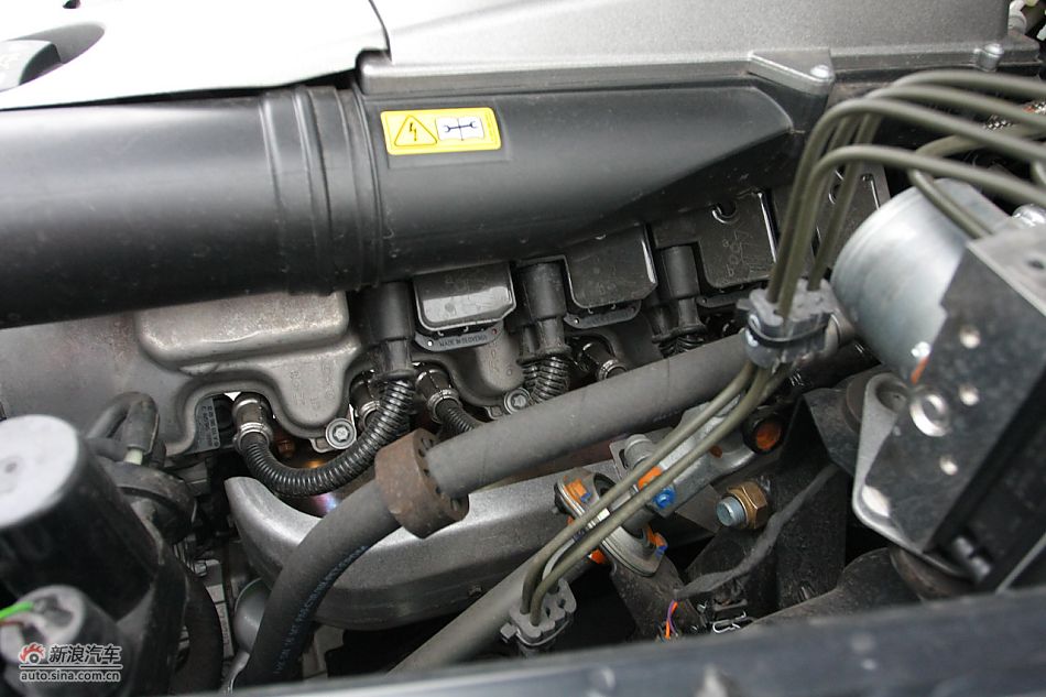 2010款G55 AMG发动机及底盘