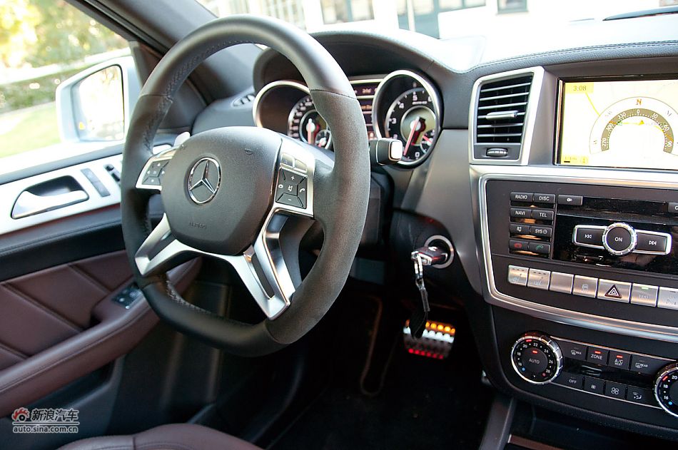 2012÷˹- ML63 AMG