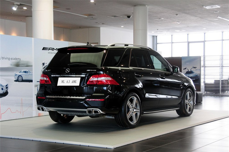 奔驰ML63 2012款 5.5T AT AMG 外观