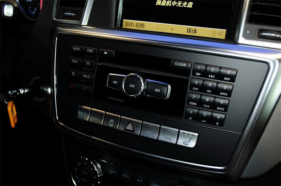 奔驰ML63 2012款 5.5T AT AMG 内饰