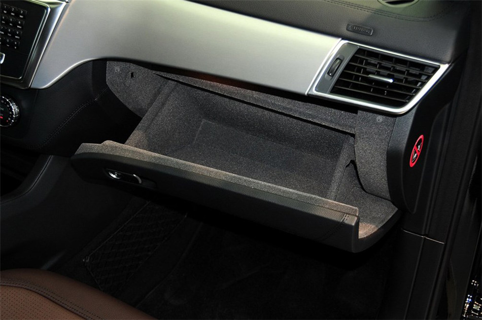 奔驰ML63 2012款 5.5T AT AMG 内饰