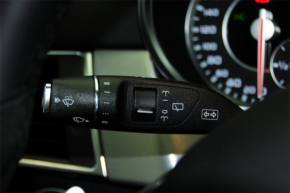 ML63 2012 5.5T AT AMG 