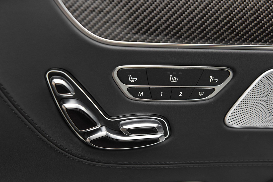 2018款 AMG S 63 4MATIC+ Coupe 座椅空间