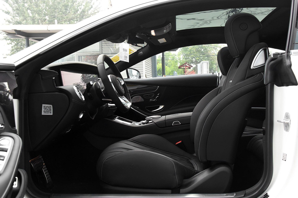 2018款 AMG S 63 4MATIC+ Coupe 座椅空间