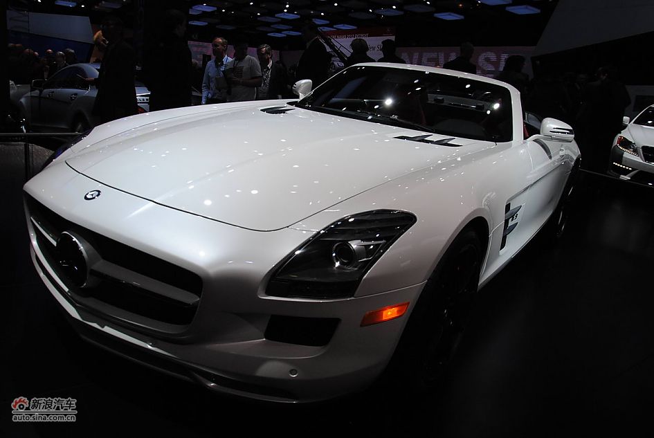 ÷˹ SLS AMG