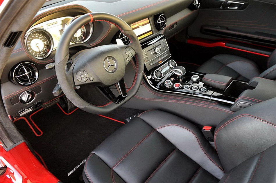 2013 SLS AMG 6.2L ˫ 45й 