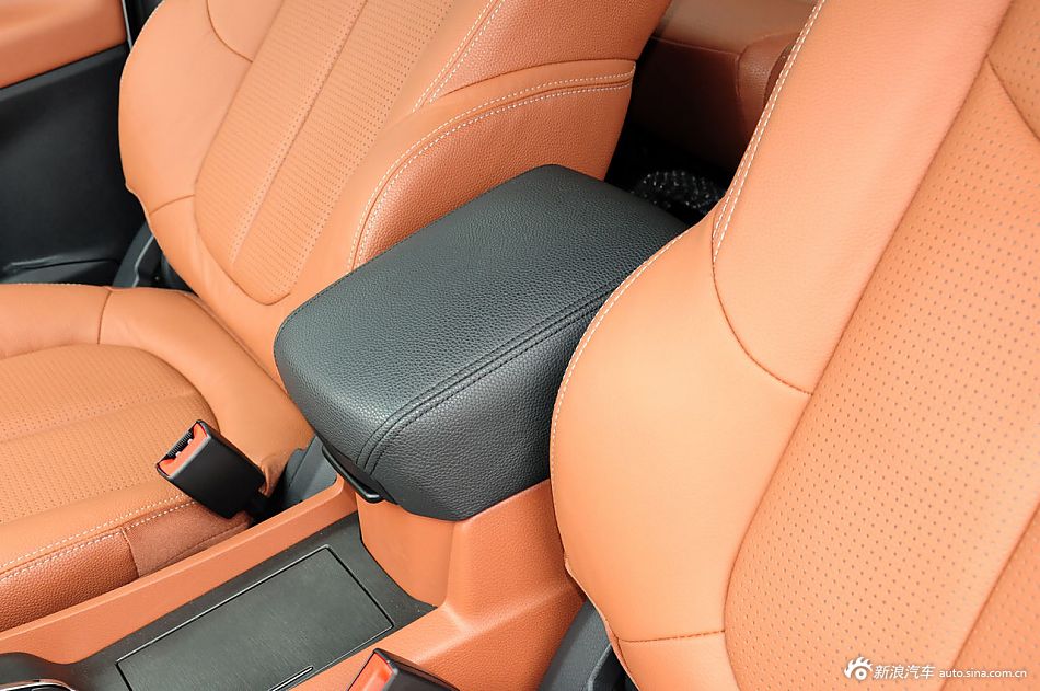 2011款大7 SUV实拍