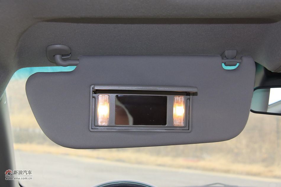 2011款纳智捷大7 SUV 2.2T自动旗舰型