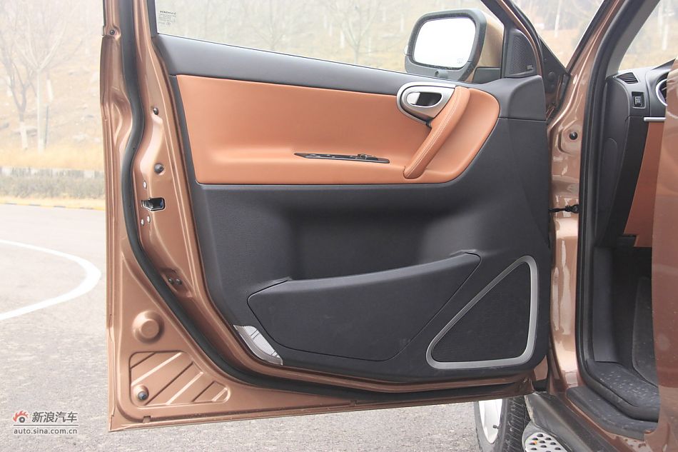 2011款纳智捷大7 SUV 2.2T自动旗舰型