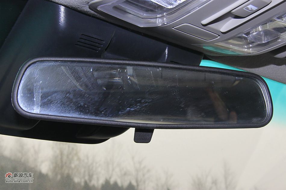 2011款纳智捷大7 SUV 2.2T自动旗舰型