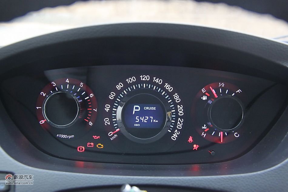 2011款纳智捷大7 SUV 2.2T自动旗舰型